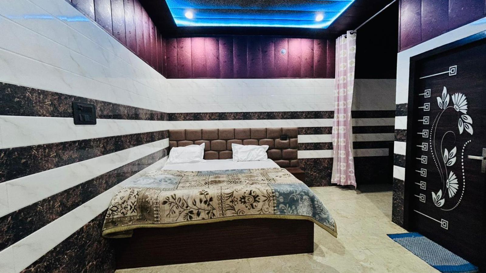 G&g Palace Guest house Vrindavan